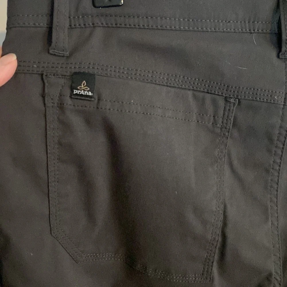Prana Stretch Breathe Cargo Pants Belted Charcoal Gray Size 34 x 32 EUC